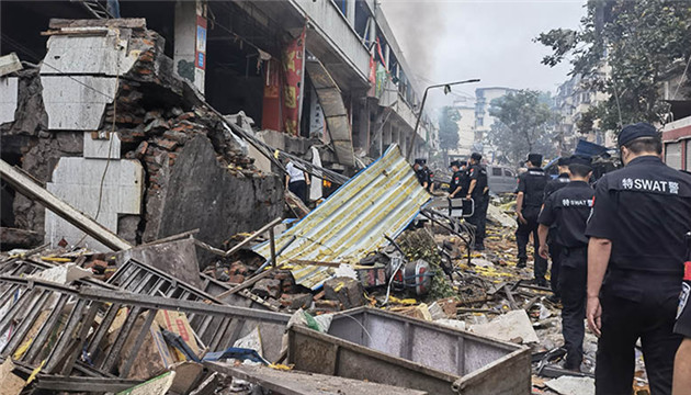 國家衛健委派工作組赴十堰指導傷員救治工作