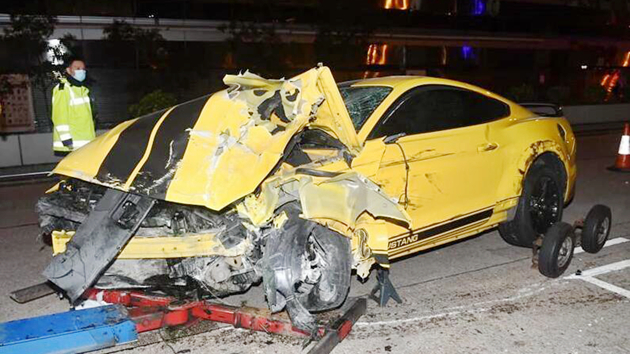 【追蹤報道】跑車油麻地與貨車相撞致1死 司機涉危駕被捕