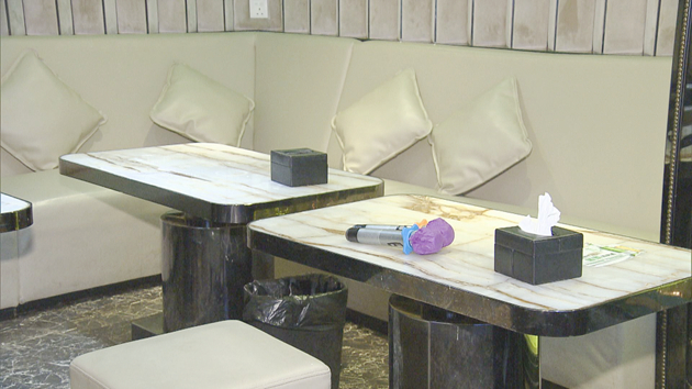 旺角卡拉OK未確保顧客接種新冠 負責人被檢控兼停業14日