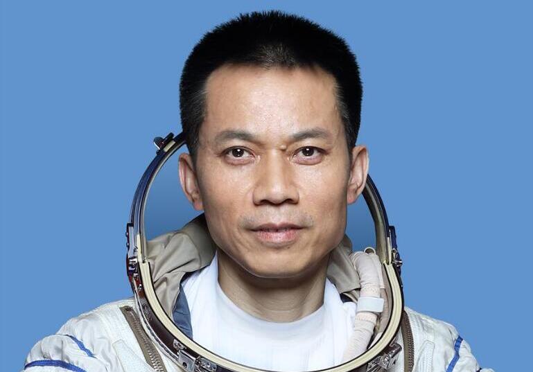 【聚焦神十二】航天員「新秀」湯洪波準備11年只為飛天