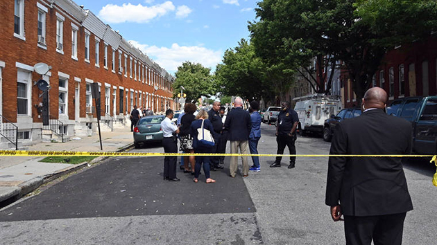 美國巴爾的摩爆槍擊案 致1死5傷槍手逃逸