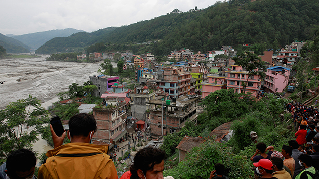 尼泊爾強降雨引發災害 致包括中國公民在內至少8人死亡