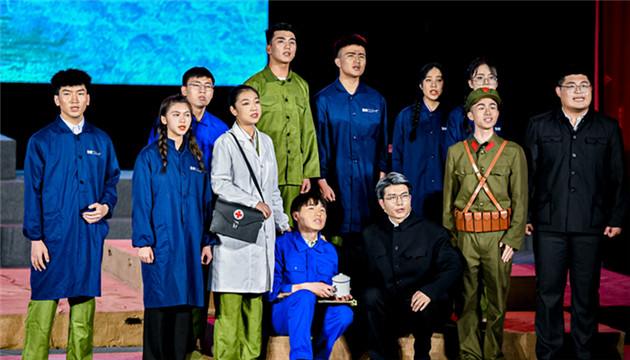 【中共百年 深圳故事】原創話劇《永懷之歌》走進南科大 講述赤誠愛國故事