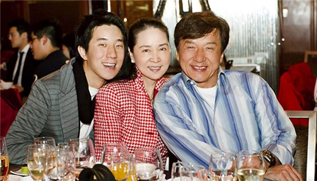 成龍疑退出林鳳嬌全資持股公司