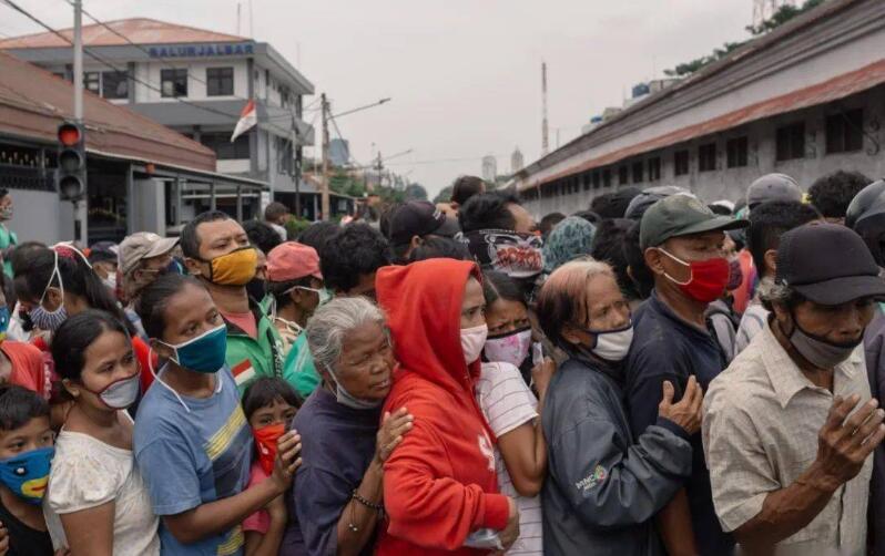 印尼單日新增逾1.4萬宗新冠確診 疫情以來最多