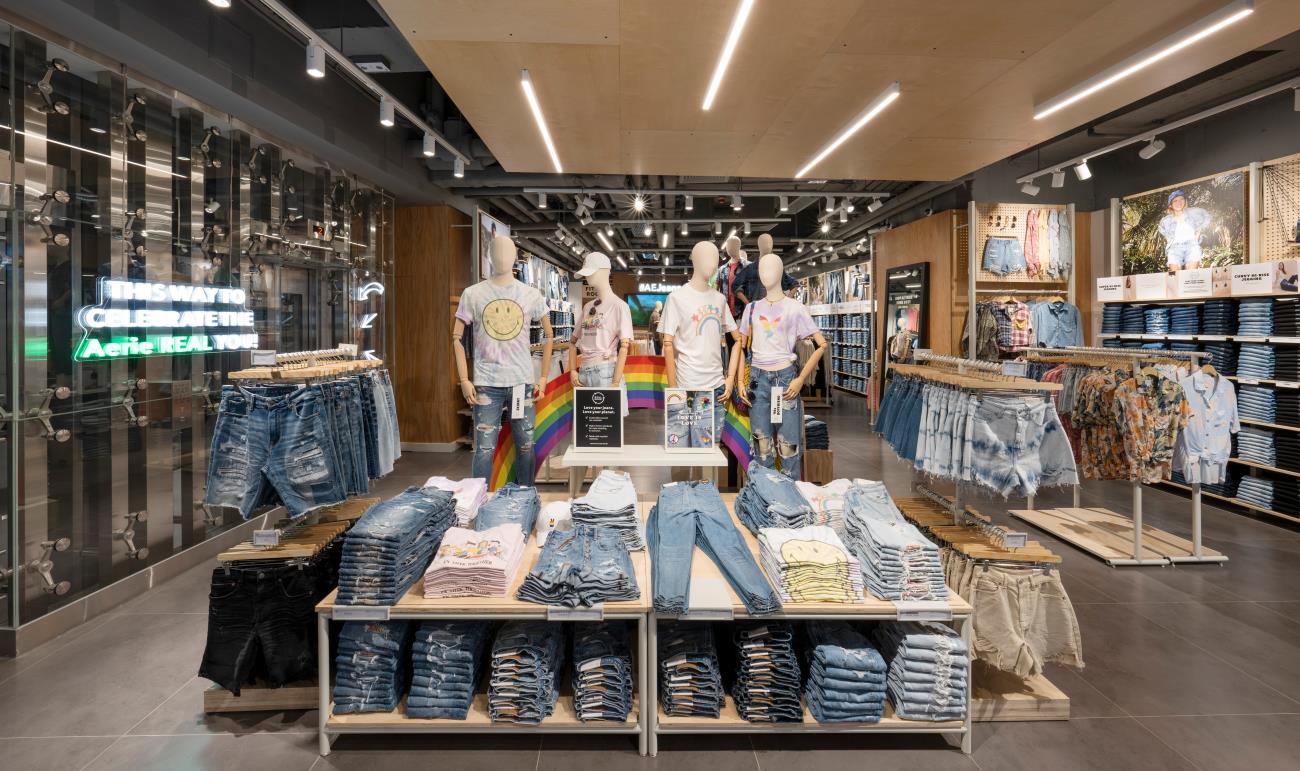 【時尚】復古休閒風席捲今夏 American Eagle旗艦店登陸中環
