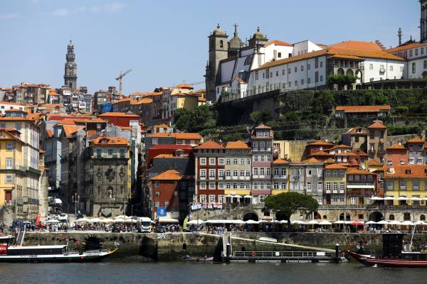 葡萄牙大陸地區每十萬居民新冠感染數超過120宗