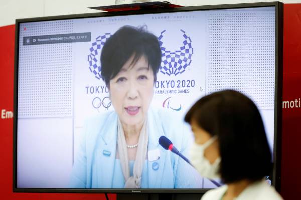 東京都知事小池百合子過勞需靜養 消息指已入院