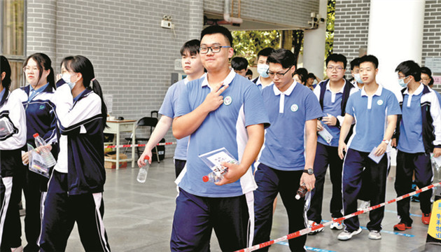 內地高考23日起查分 教育部：嚴禁炒作「高考狀元」