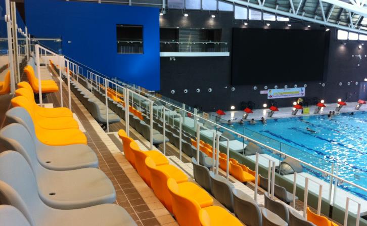 徐英偉視察中山紀念公園游泳池放寬人數上限情況