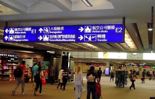 政府宣布由下周一起收緊從英國到港人士的檢疫要求