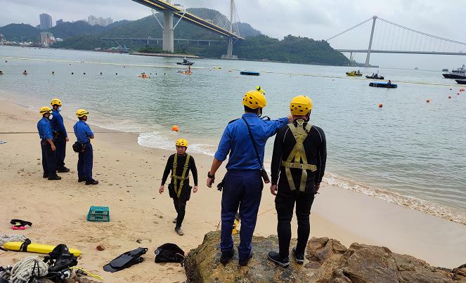 印度籍男子偕友人麗都灣游泳遇溺 救生員搜救無果