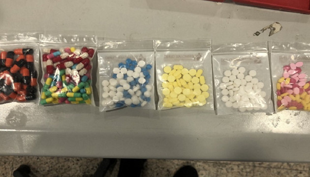 「網紅減肥藥」含地西泮 浦東機場海關查獲精神類管制藥品