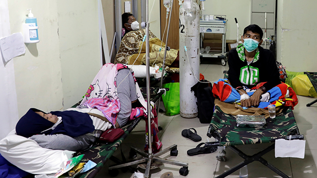 印尼新增逾2萬宗確診 雅加達多間醫院爆滿