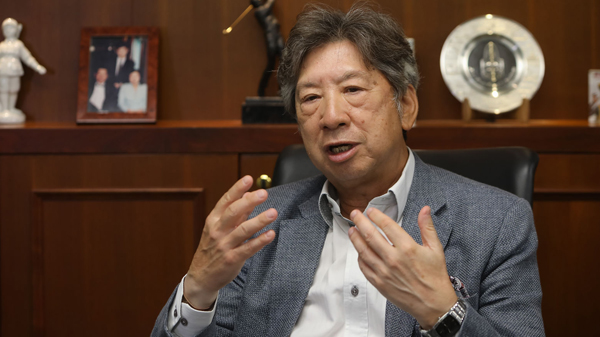 湯家驊：以「烈士」稱呼襲警疑兇有違法風險