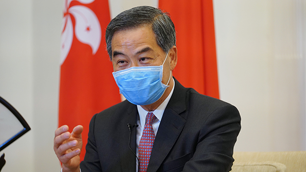 有本地傳媒採訪「學者」稱襲警非恐襲 梁振英批「無聊、無知」