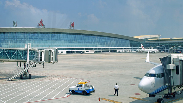 阿富汗飛武漢航班52例陽性 政府提醒中國公民盡早離境