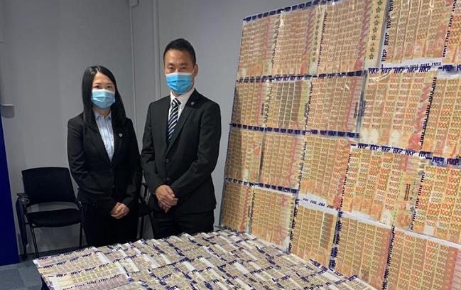 警方打击非法賭博 拘3人檢約1000萬現金