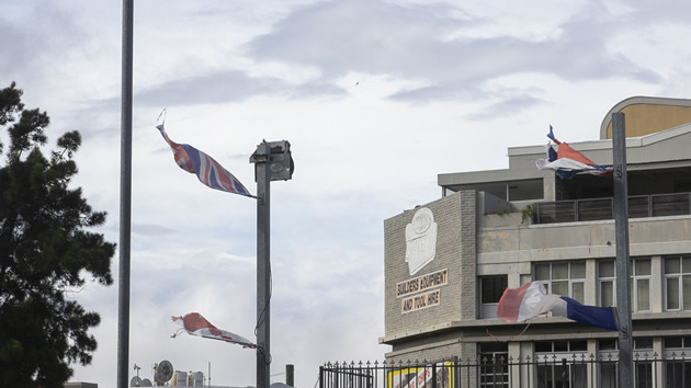 南非暴力活動蔓延 中使館緊急提醒中國公民加強防範