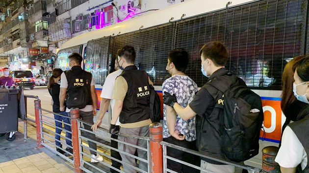 警方油麻地冚釣魚機賭檔 拘捕5男女