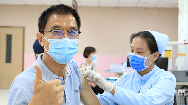 「台灣快些『疫過天晴』！」——大陸台胞期盼島內親友早日接種疫苗