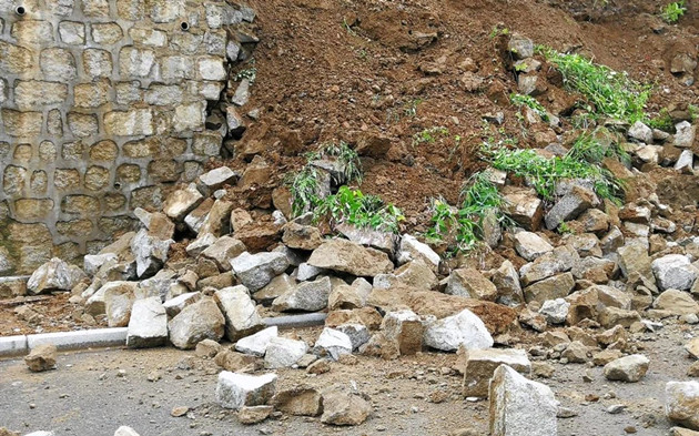 北京香山道路護坡坍塌共致老年公寓5人遇難