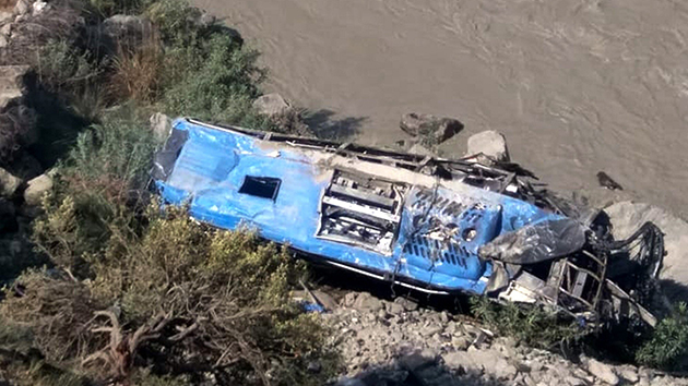 涉參與巴基斯坦通勤班車爆炸案 兩名嫌疑人被捕 