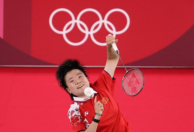 羽毛球女子單打中國選手何冰嬌0:2不敵印度選手辛杜憾失铜牌