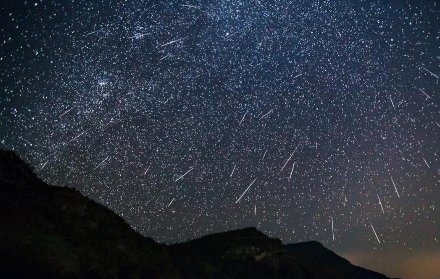 太空館將於12日晚10時直播英仙座流星雨 市民可於網上觀賞