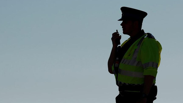 英媒：英警使用電擊槍頻率劇增 有未成年人與長者曾遭「槍擊」