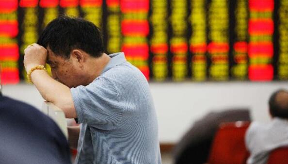 【A股午評】三大股指集體震盪創指大跌1.7%