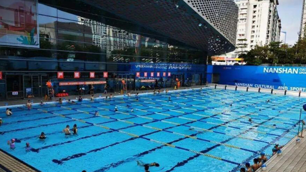 「雙減」政策落地 深圳游泳培訓市場火爆