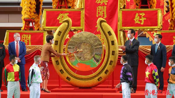 圖集 | 馬季今開鑼 馬迷入場感受氣氛