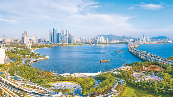 借力前海擴容 綻放自身優勢 香港服務業發展獲更大空間