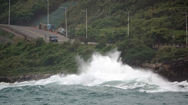  台灣高市應變中心仍維持颱風一級戒備