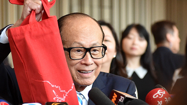 長江集團與李嘉誠基金會已舉行疫苗抽獎 20日公布得獎者