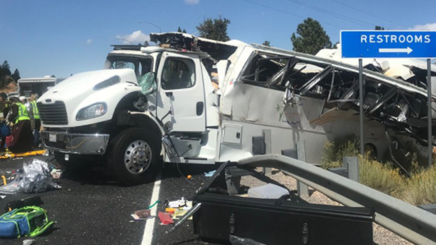 4人遇難超20傷 中國遊客就巴士事故控告美國猶他州政府