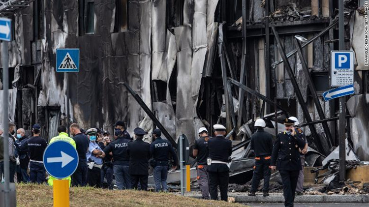一小型私人飛機在米蘭墜毀 機上8人全部遇難