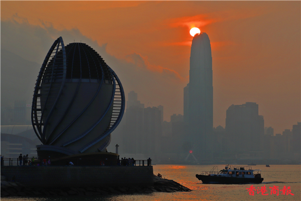 圖集丨防波堤日落觀海景 晚霞美如畫