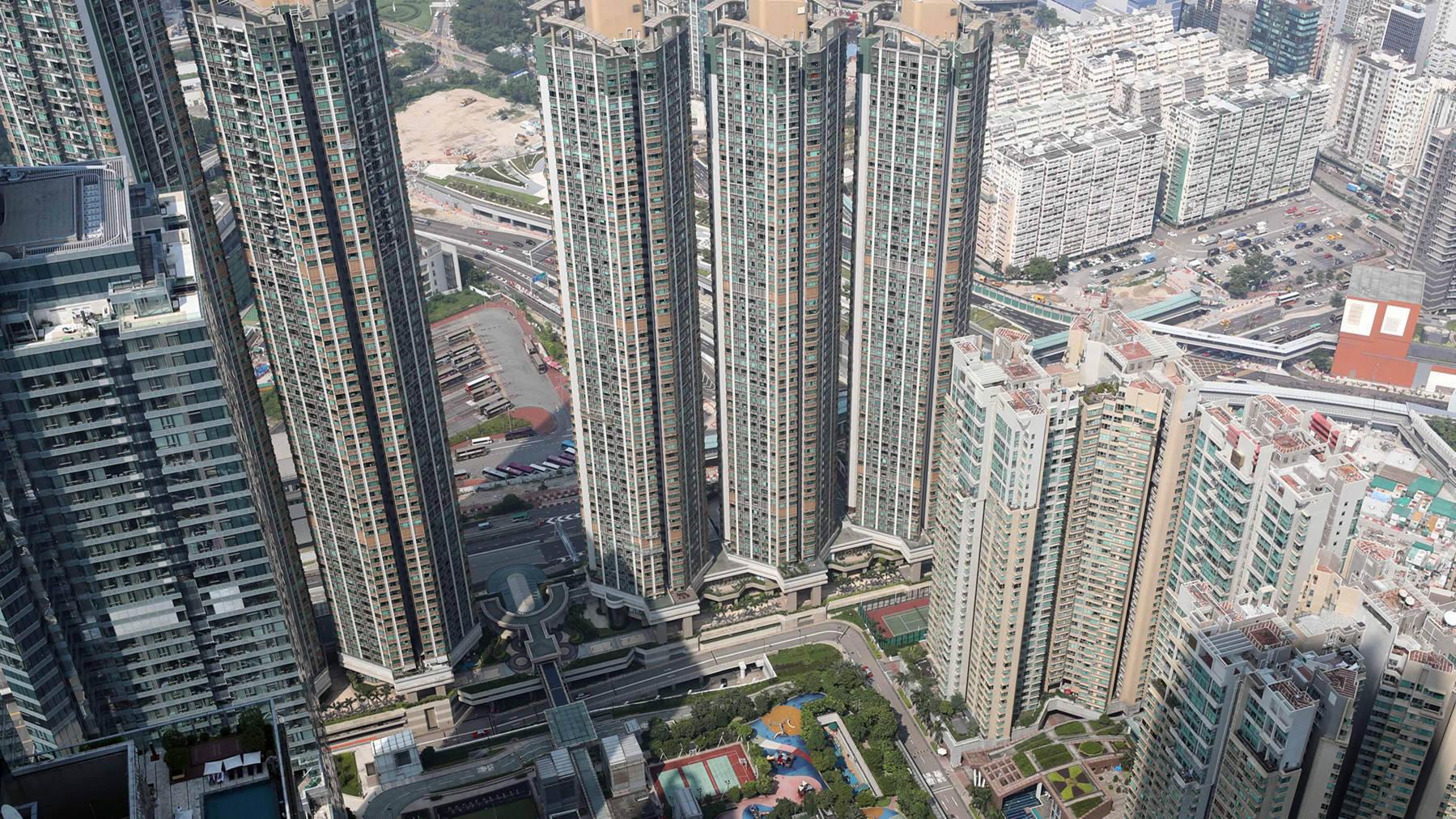 仲量聯行：中型住宅價跑贏大市