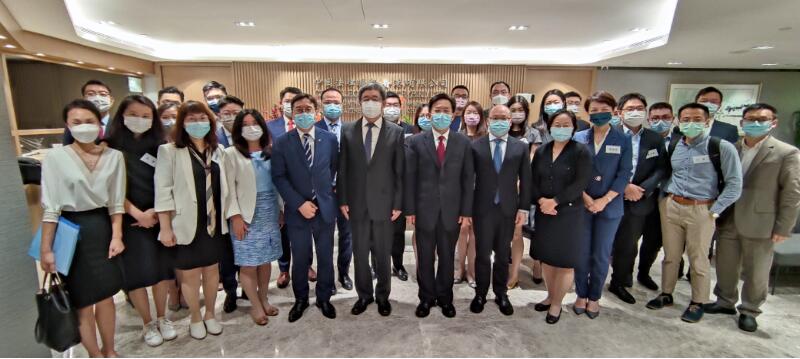 服務香港貢獻國家 中聯辦法律同行與「港漂」律师座談