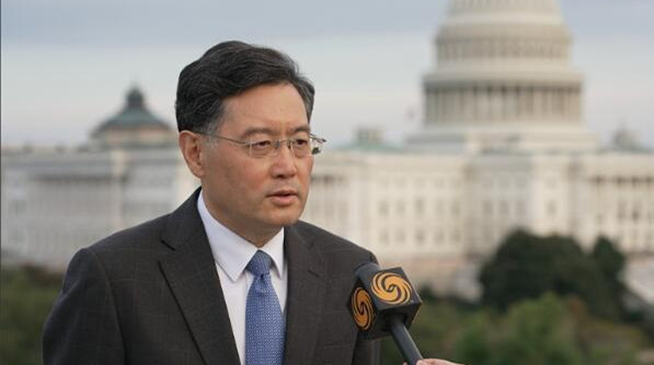 秦剛：美方不應再自編自導「007」冷戰劇本
