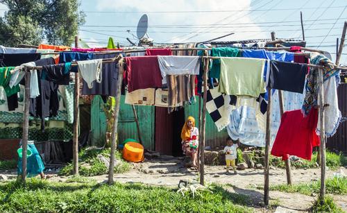 世界銀行：低收入國家債務創紀錄達8600億美元