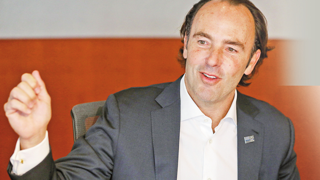 巴斯狙擊港元慘淡收場 其相關投資蝕逾九成半