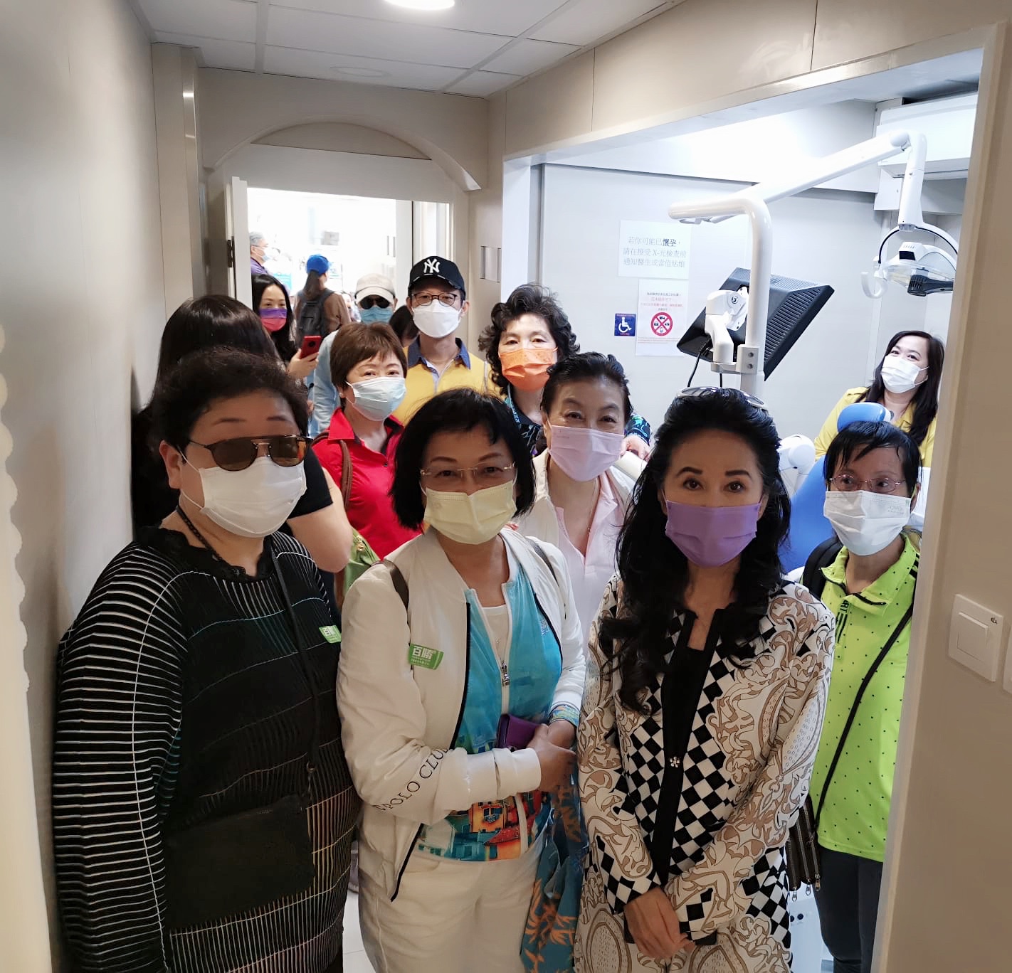 華商協一行考察仁愛堂牙科中心