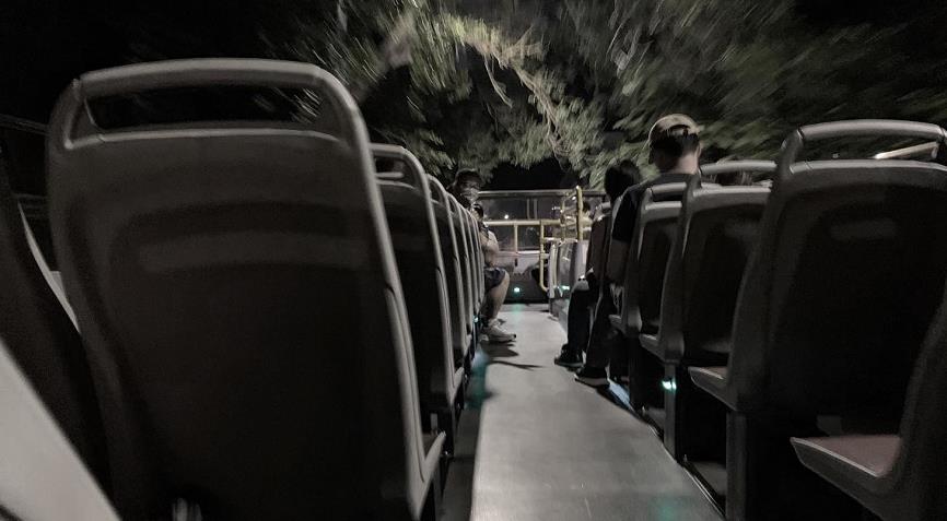 【旅遊】萬聖節限定！「鬼巴士」夜遊猛鬼勝地 狂歡派對任飲美酒