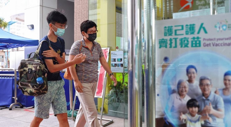本港已接種新冠疫苗超過898萬劑 逾459萬人接種首劑