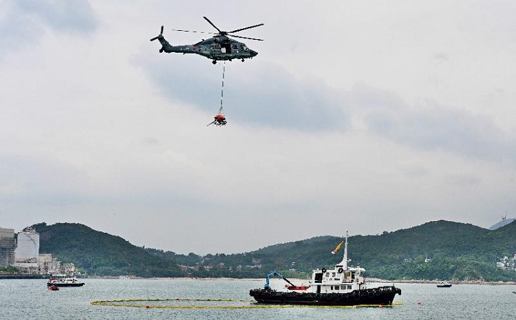 多部門南丫島海域展開演習 測試海上污染事故應變能力