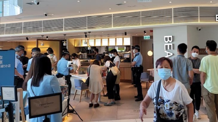 青衣城「BEANS」有食客未掃「安心出行」 被罰暫停晚市14日