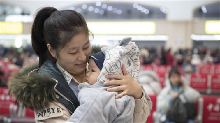 黑龍江：每年給予3歲以下嬰幼兒父母各10日育兒假